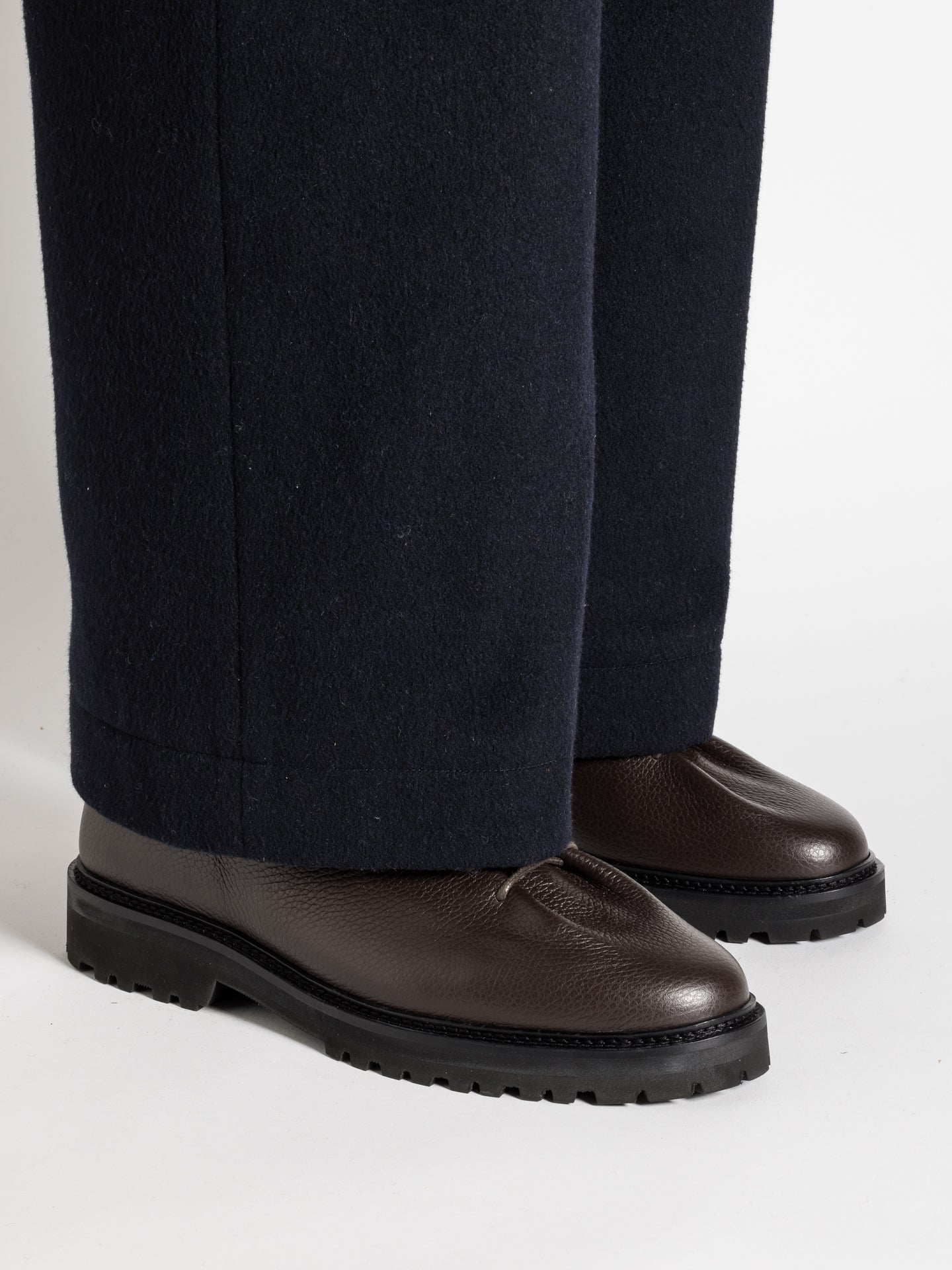 EDOUARD LUG GRAINED EBANO – Jacques Solovière Paris