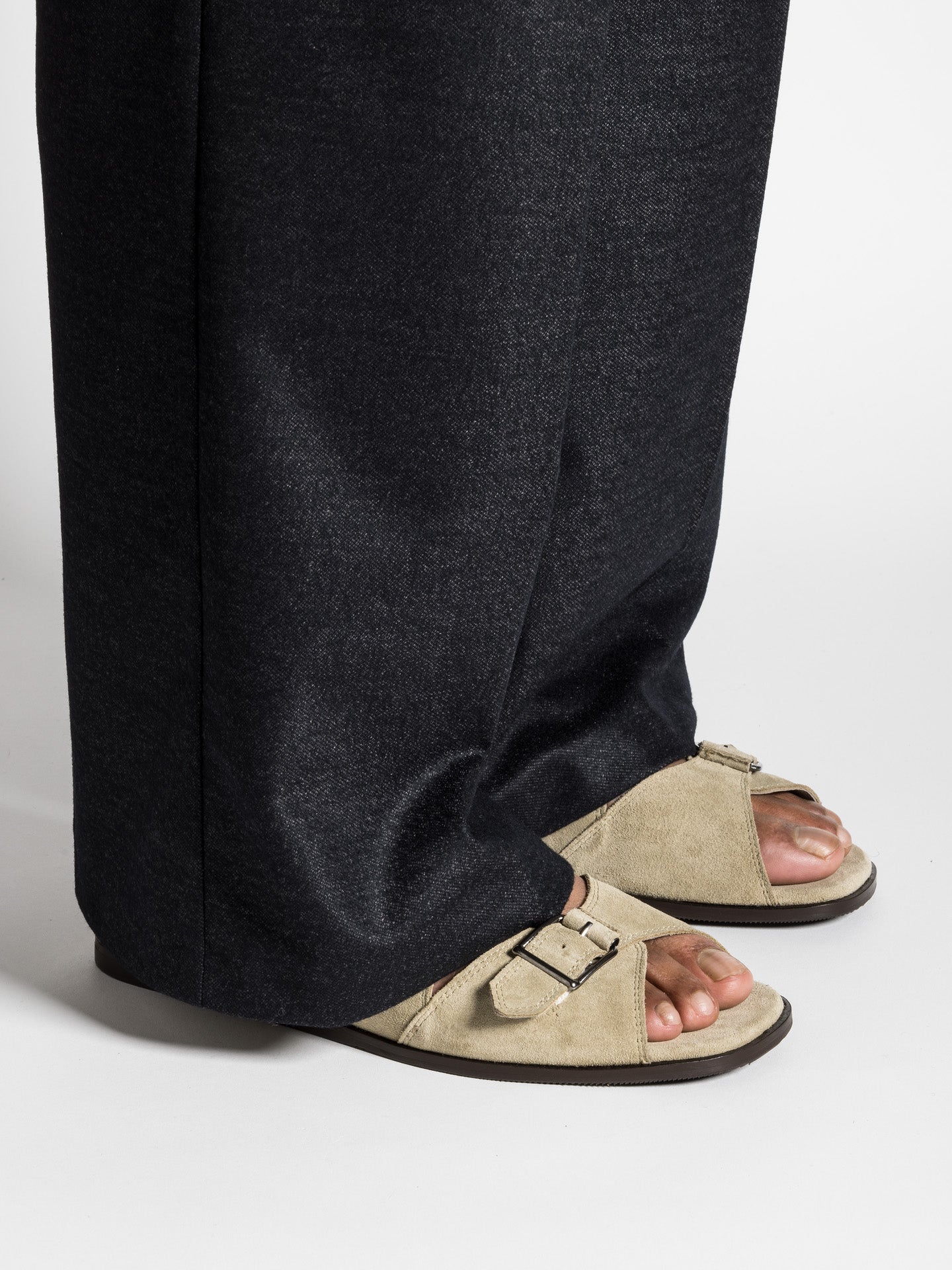 ALLY SANDAL SUEDE PEDRA – Jacques Solovière Paris