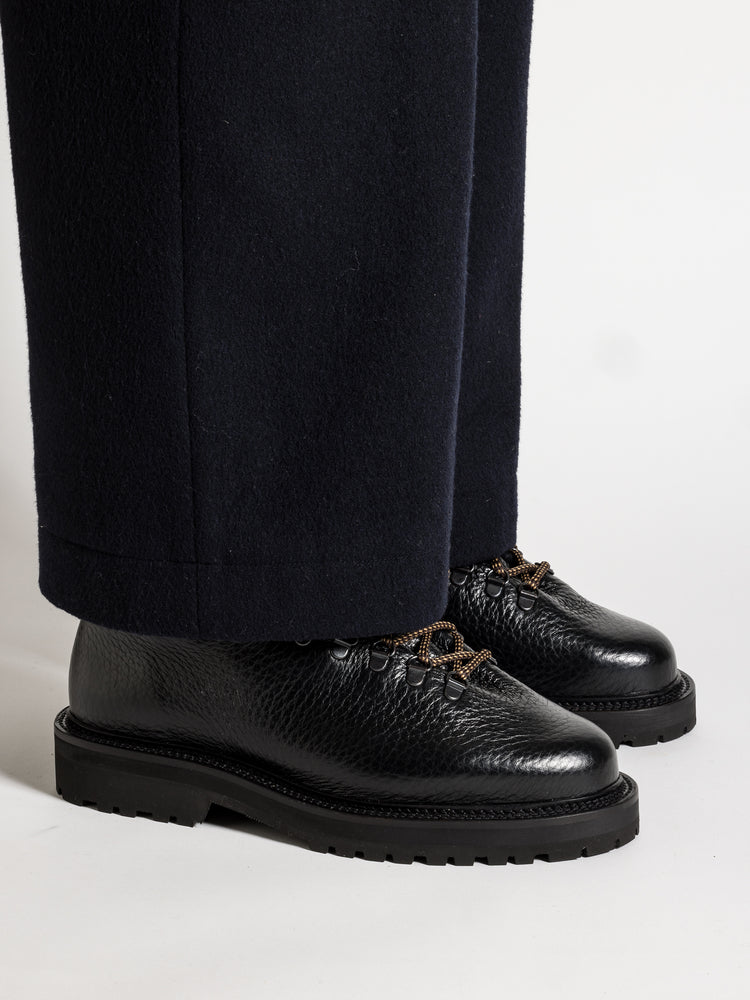 
                  
                    Load image into Gallery viewer, RASMUS BOLD BLACK
                  
                