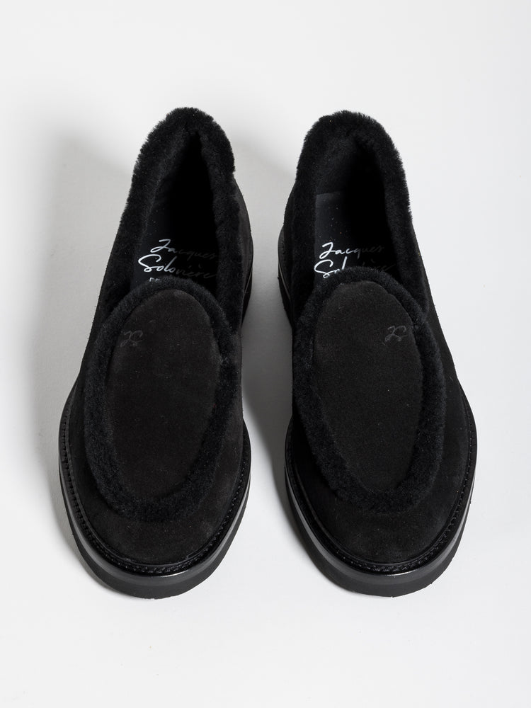 
                  
                    Load image into Gallery viewer, ALEXIS BLACK SHEARLING
                  
                