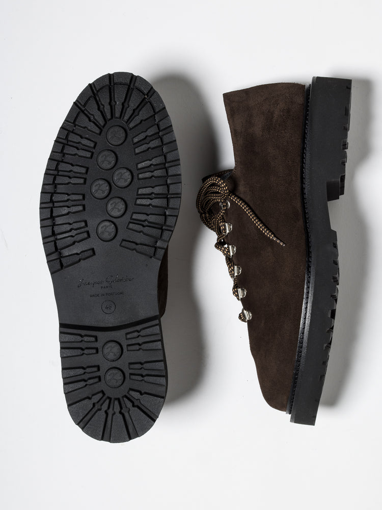 
                  
                    Load image into Gallery viewer, RASMUS BOLD SUEDE MOGANO
                  
                